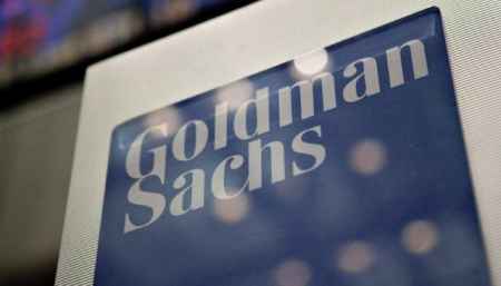 Goldman Sachs: Нашим клиентам не нужен биткоин