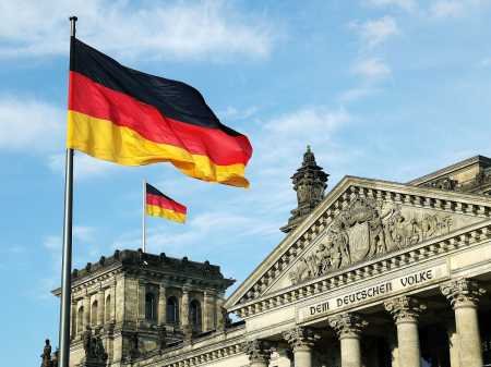 Немецким банкам могут разрешить продажу и хранение криптоактивов в следующем году