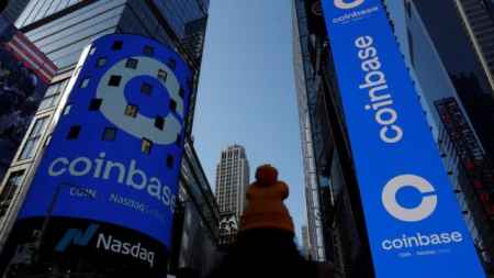 За месяц верхушка Coinbase распродала акции COIN на $200 млн