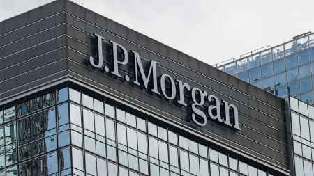 В JPMorgan предупредили криптоинвесторов об огромных потерях