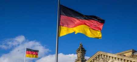 Пользователи отправляют BTC на криптокошелек Германии
