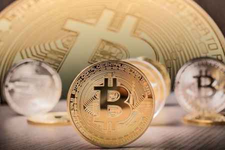 Биткоину нужен пробой $81,700 для подтверждения бычьего рынка